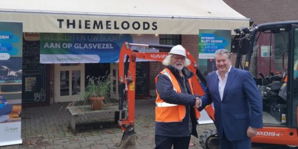 Glasvezeluitrol in het Nijmeegse Bottendaal officieel van start