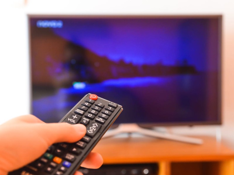 Uitbraak coronavirus: TV-aanbieders maken gebaar