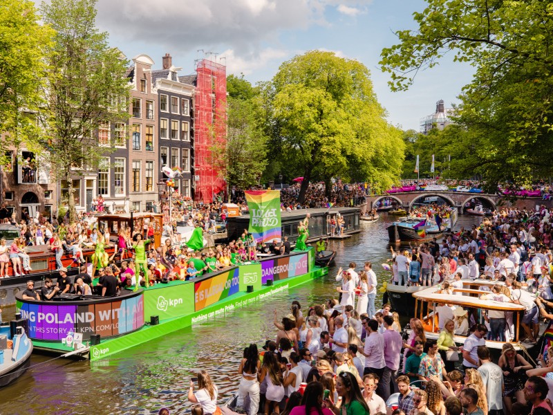 KPN zet Pride Verified als onderdeel van #BeterInternet door: Queer is geen trend